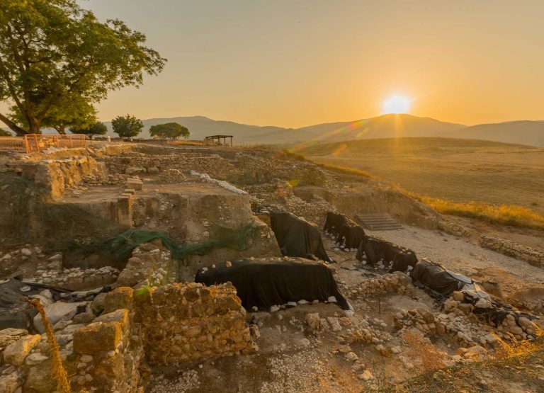 Attractions-Galilee-tel-hazor-001